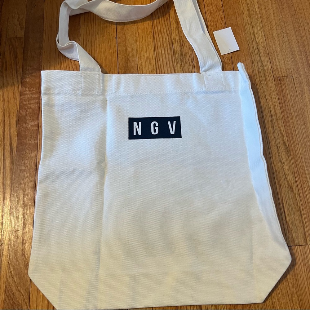 NWT KAWS CHUM tote - Picture 4 of 4